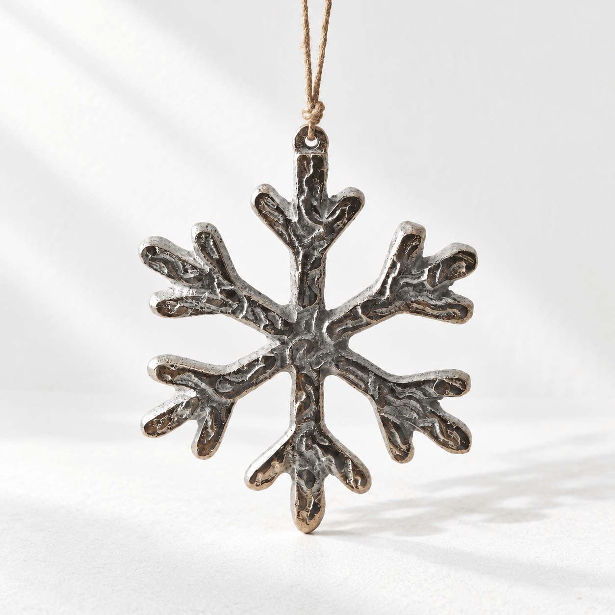Rustic Metal Snowflake Hanger — 10cm