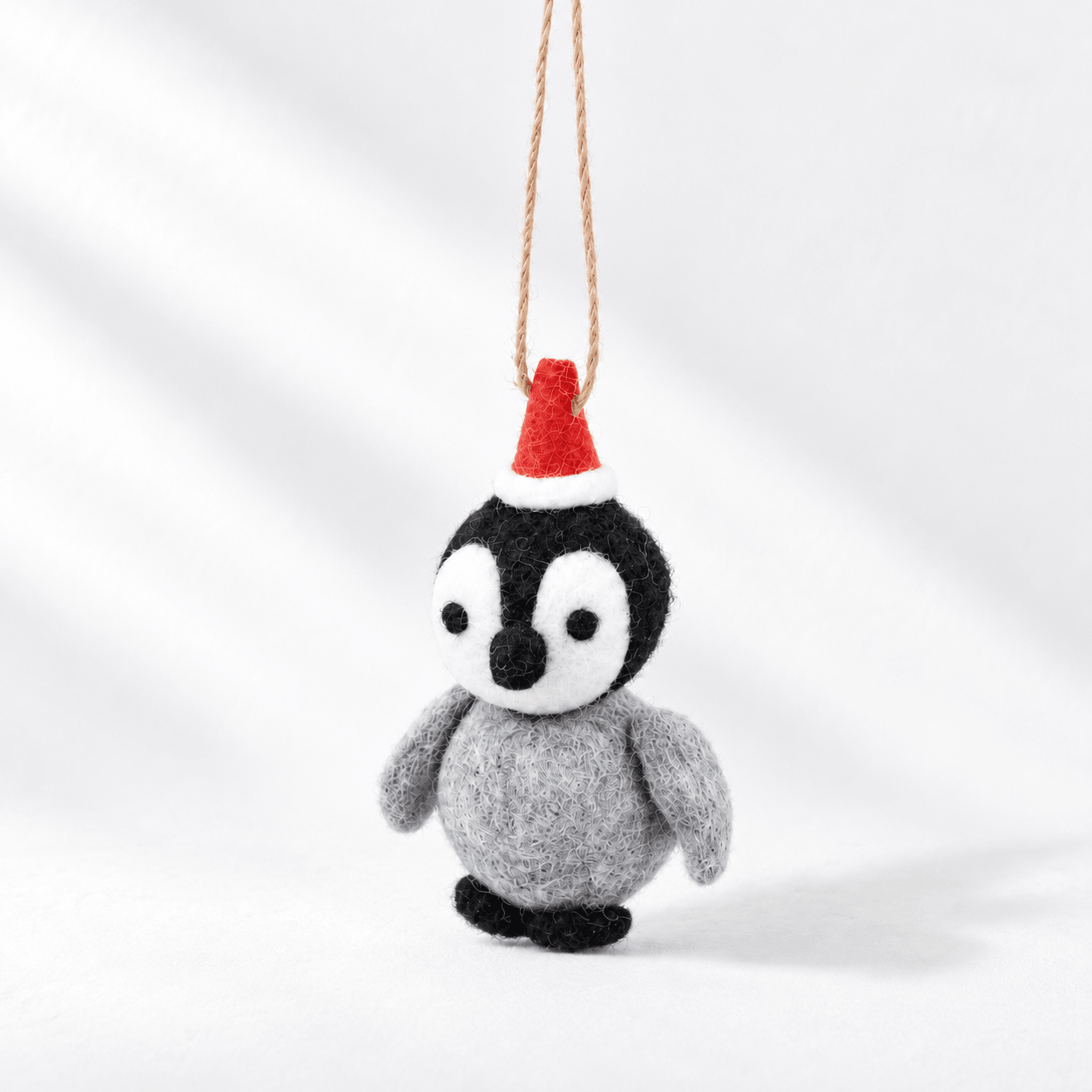 Christmas Felt Penguin Hanger — 7cm